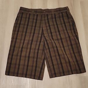 Vintage Men's Dickies Olive green plaid shorts Size 34